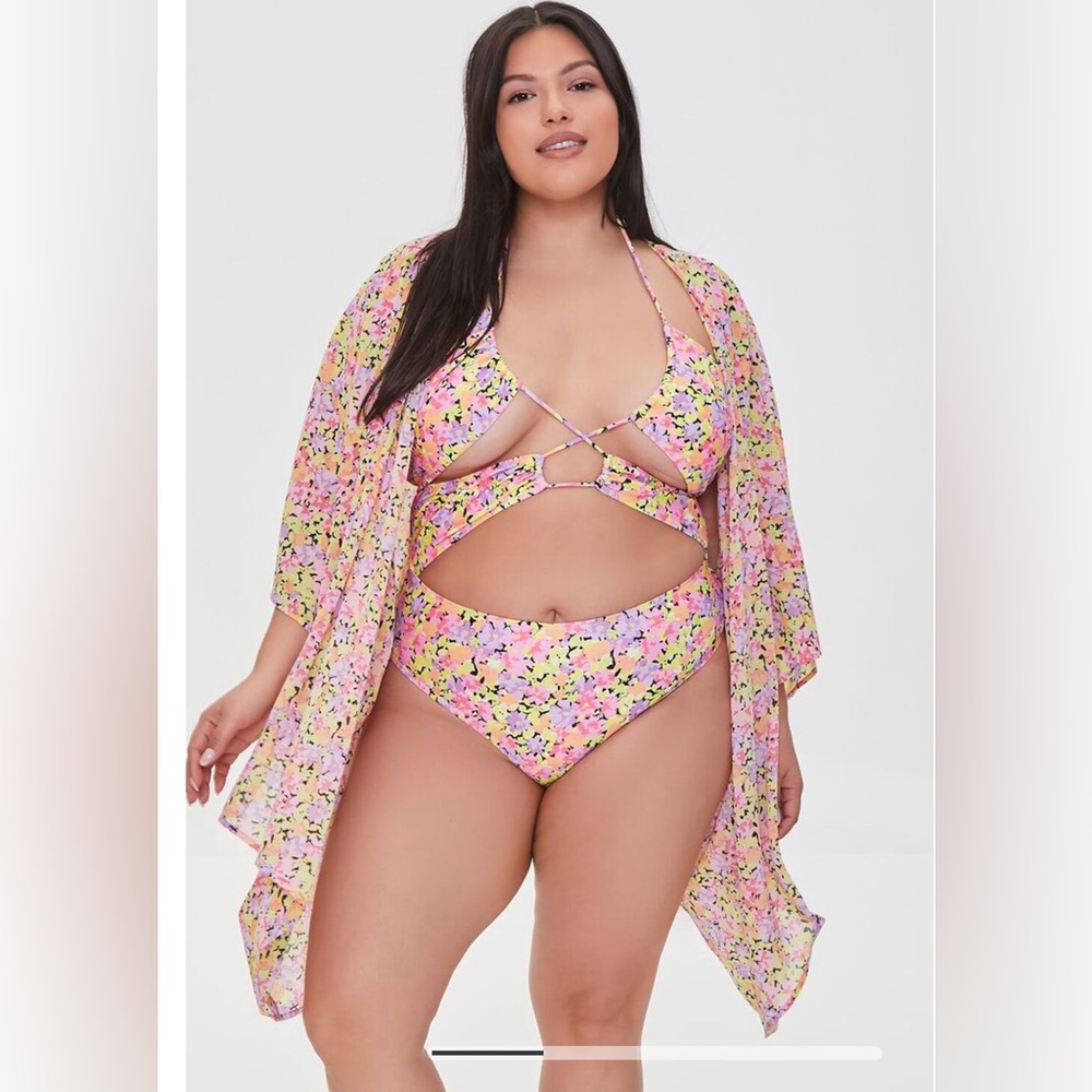 Forever 21 Plus Size Floral Swim Cover-Up Kimono in size 2X